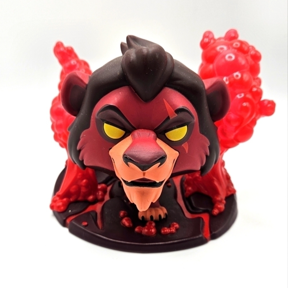 Funko Pop! Scar Lion King Deluxe #544 Red Flames Chase Hot Topic Exclusive LE